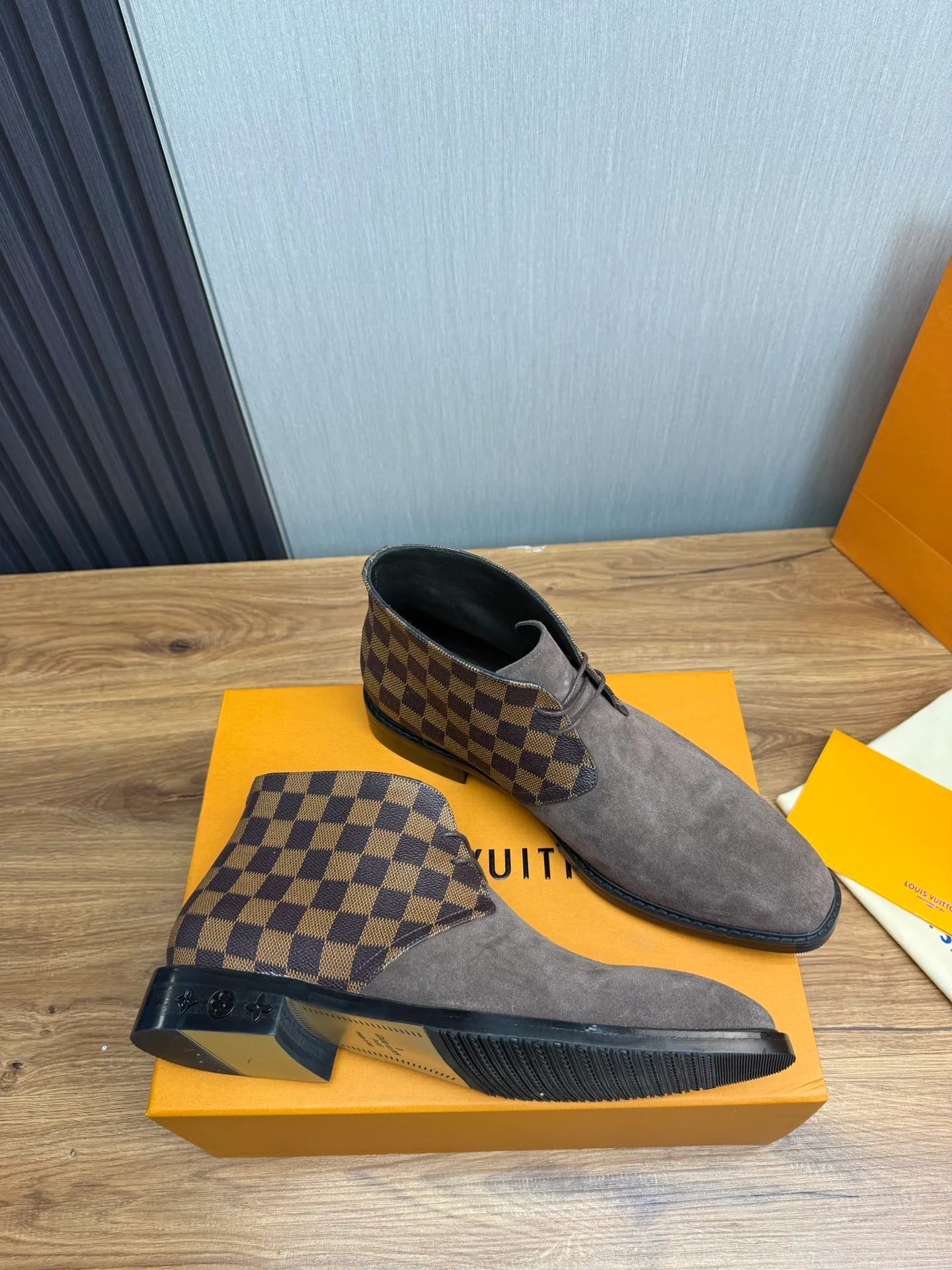 Men's shoes 💰760💰 LV. - Men's business casual leather shoes, top quality cow products. 1:1 shipment ⬆️Luxury and noble 👞All imported original brand leather materials, just to create a more comfortable wearing experience, upper: original cowhide ➕Imported full cow lining, original outsole ✔️16-45 (38.45 non-returnable)